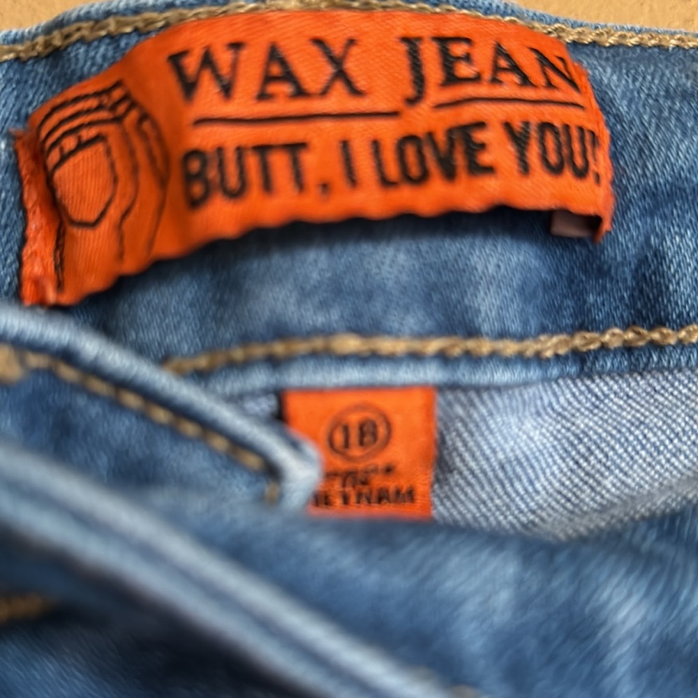 Plus Size Ripped Jeans 2 - Picture 8 of 12